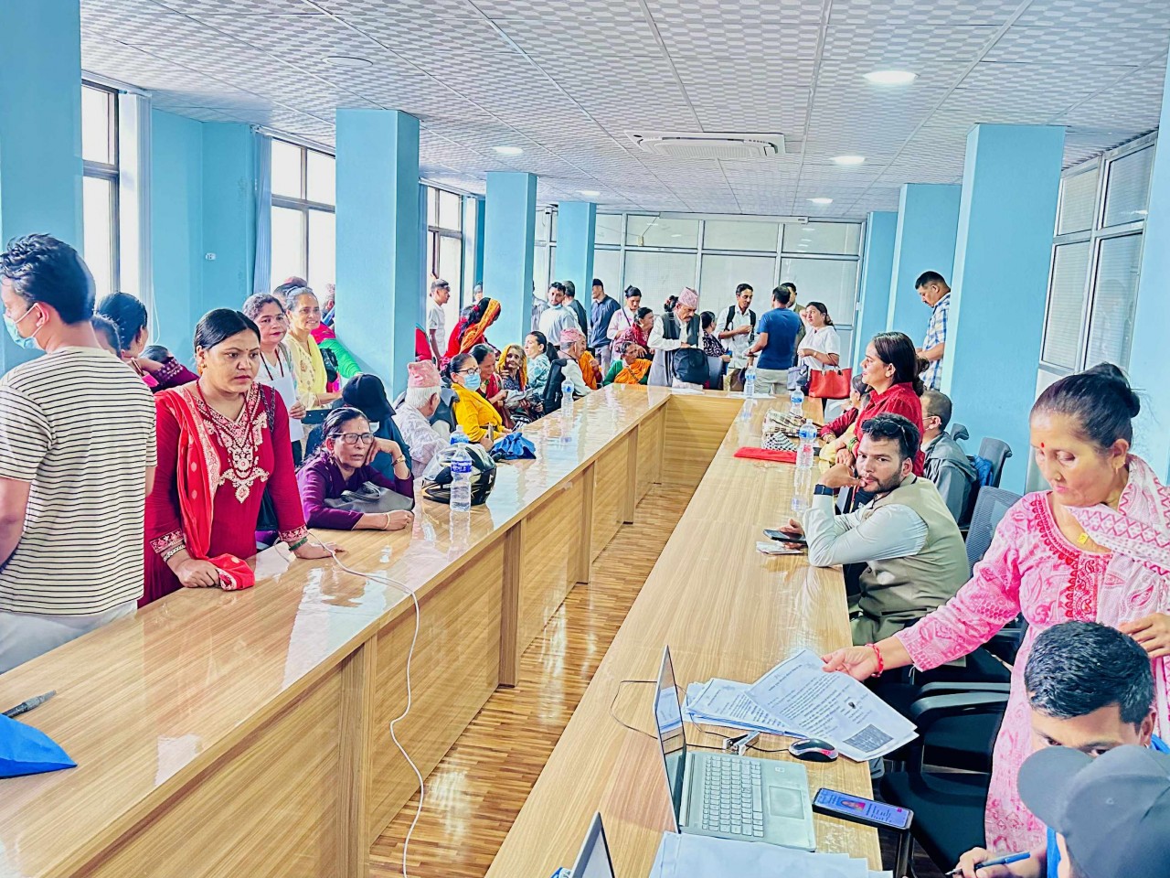 काठमाडौंमा बस्ने धादिङ त्रिपुरासुन्दरीका २६५ जनाकाे परिचय पत्र नविकरण