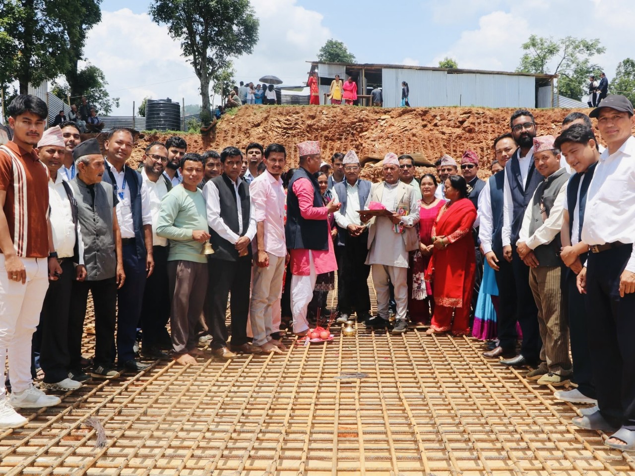 धादिङ :  ज्वालामुखी गाउँपालिकाको प्रशासनिक भवनको सिलान्यास
