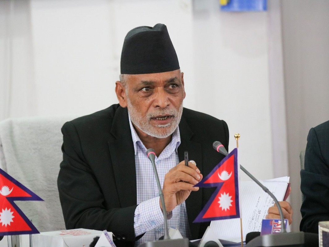 मधेसमा खडेरी पीडित किसानका लागि विशेष कार्यक्रम ल्याइँदै : कृषि मन्त्री अधिकारी