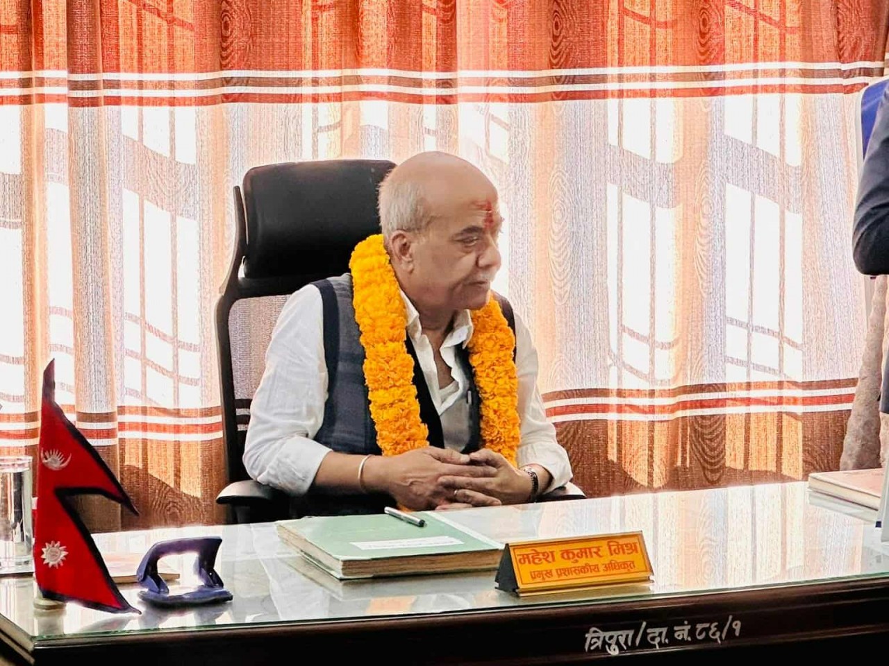 धादिङ : त्रिपुरासुन्दरी गाउँपालिकामा नयाँ प्रमुख प्रशासकीय अधिकृत महेश कुमार मिश्र