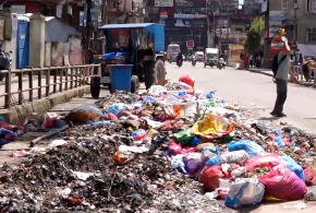 काठमाडौं महानगरले फोहोर उठाउन सुरु गर्यो