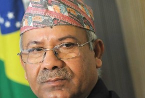 माधव नेपाल संसदीय दलको नेतामा चयन