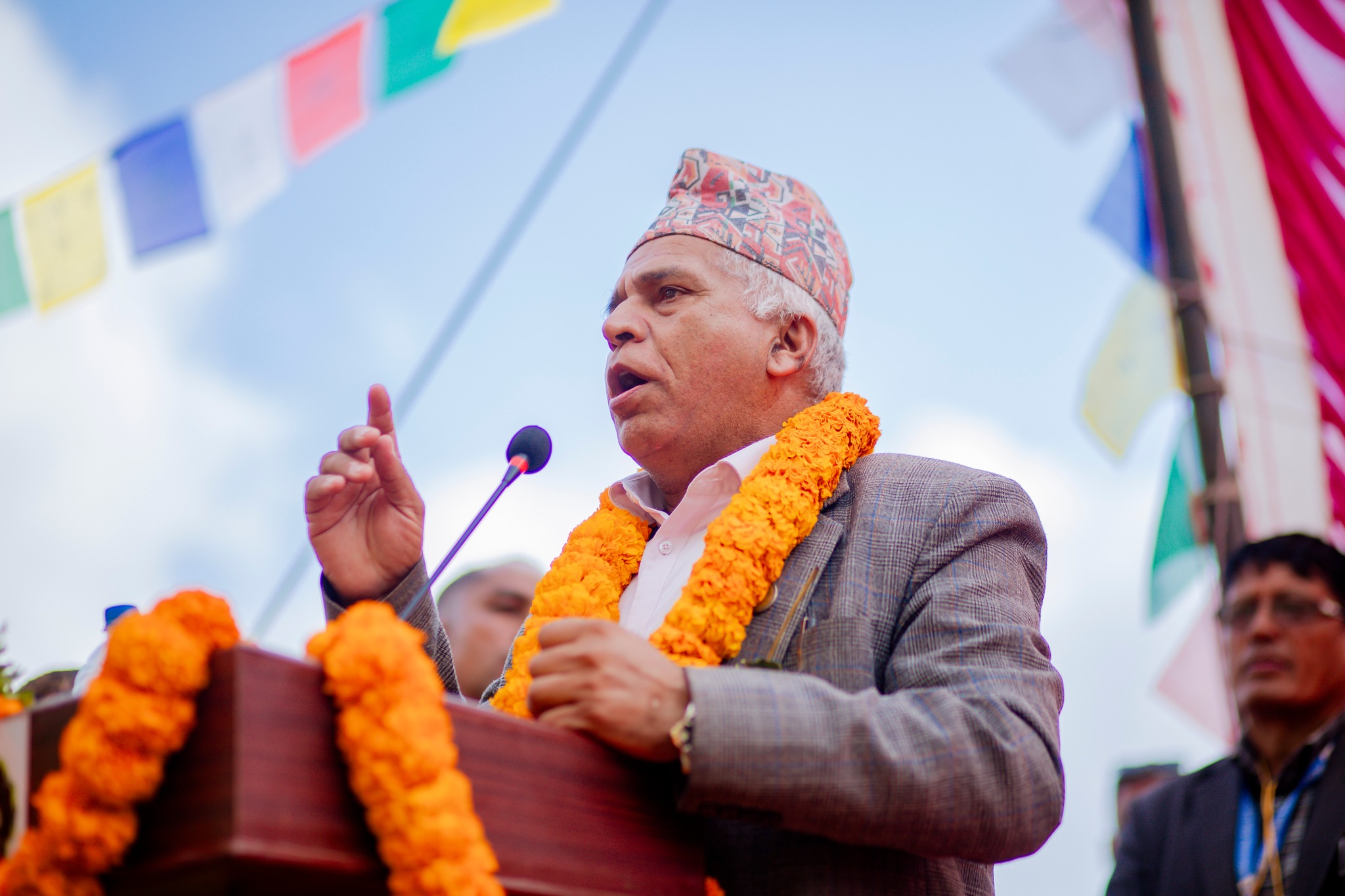 बागमतीका मुख्यमन्त्री लामाद्वारा तीन मन्त्री नियुक्त, धादिङका लम्साललाई आन्तरिक मामिला मन्त्रालयको जिम्मेवारी