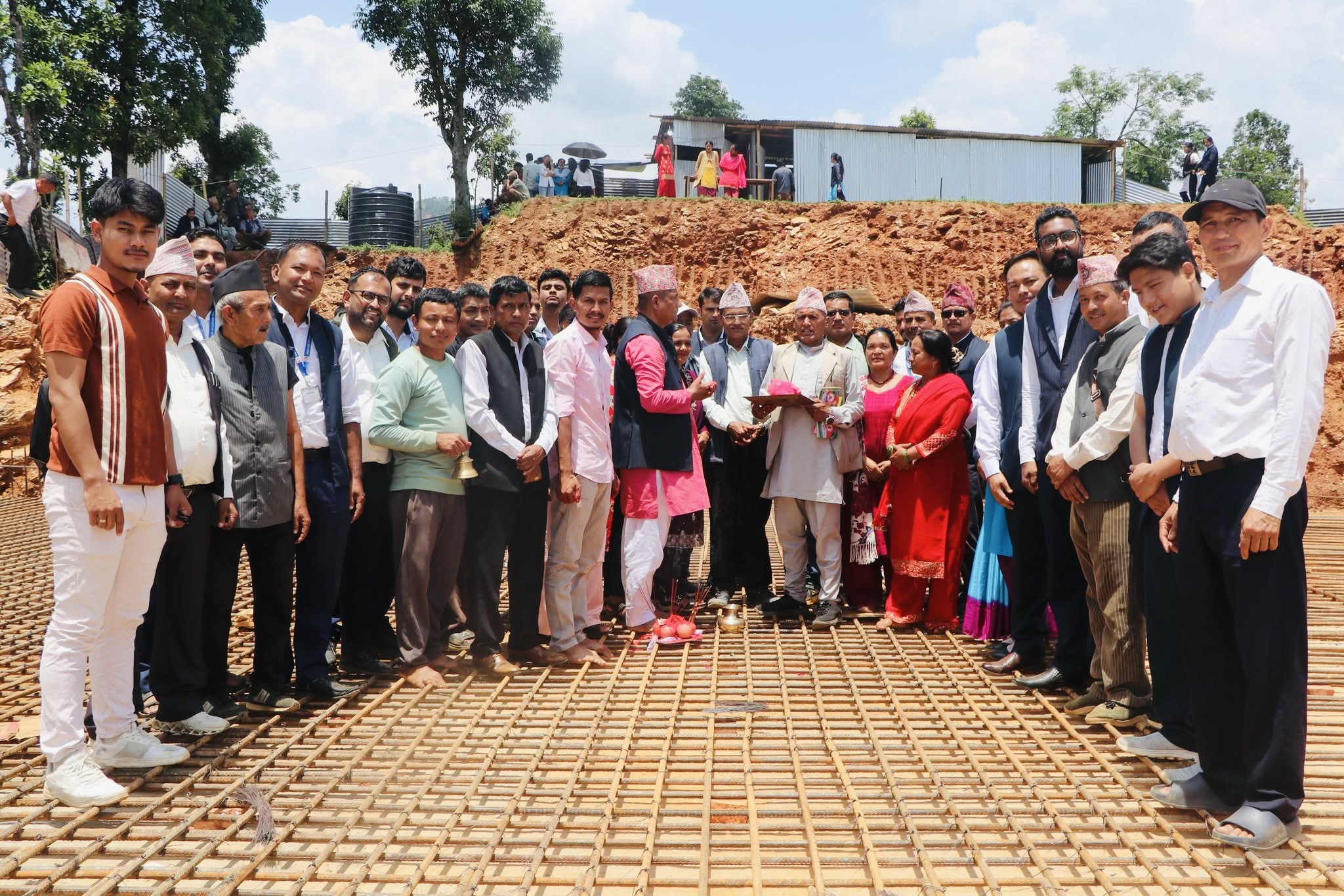 धादिङ :  ज्वालामुखी गाउँपालिकाको प्रशासनिक भवनको सिलान्यास