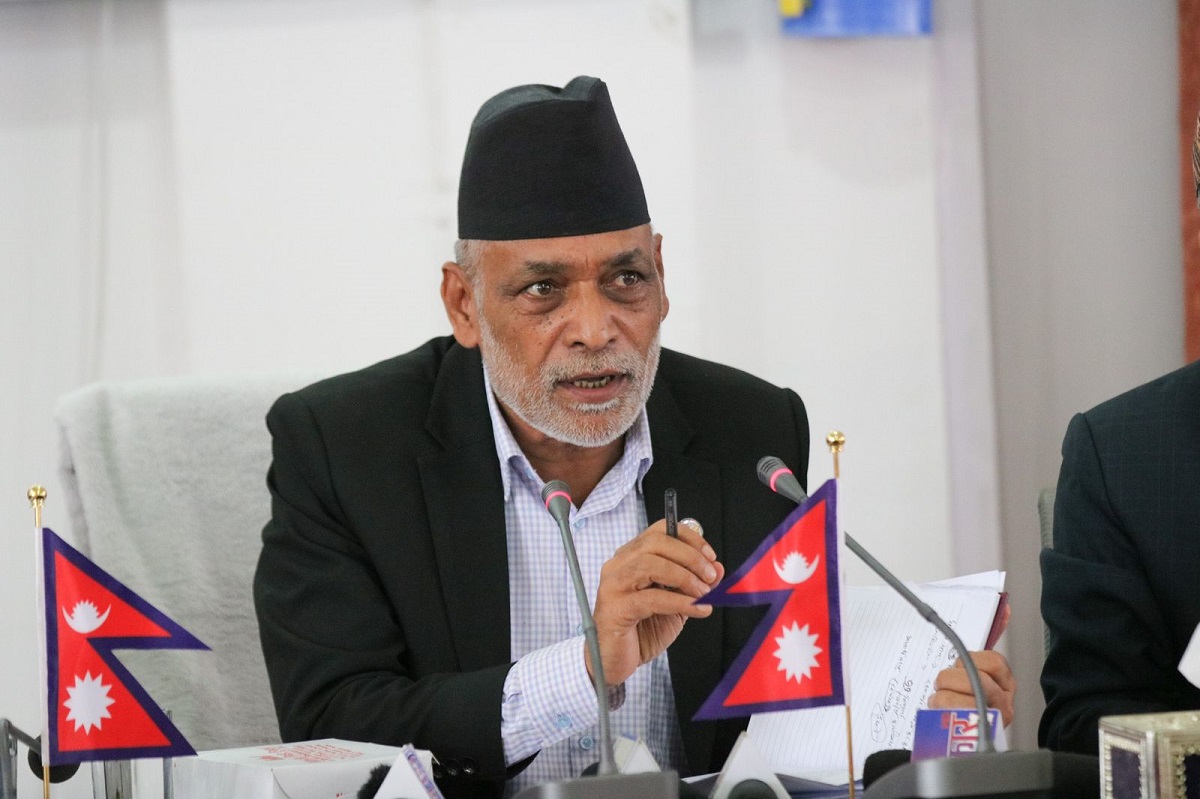मधेसमा खडेरी पीडित किसानका लागि विशेष कार्यक्रम ल्याइँदै : कृषि मन्त्री अधिकारी