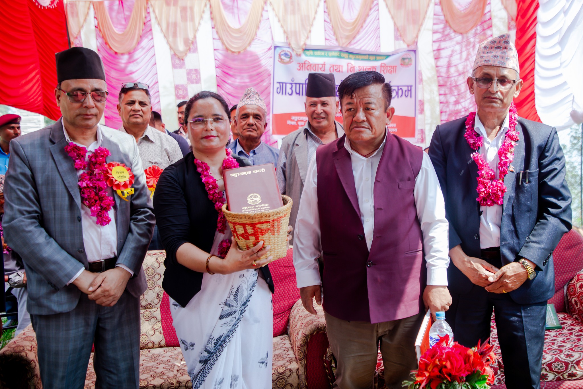 धादिङको गंगाजमुना गाउँपालिका “अनिवार्य तथा निःशुल्क शिक्षा लागु भएको स्थानीय तह” घोषणा