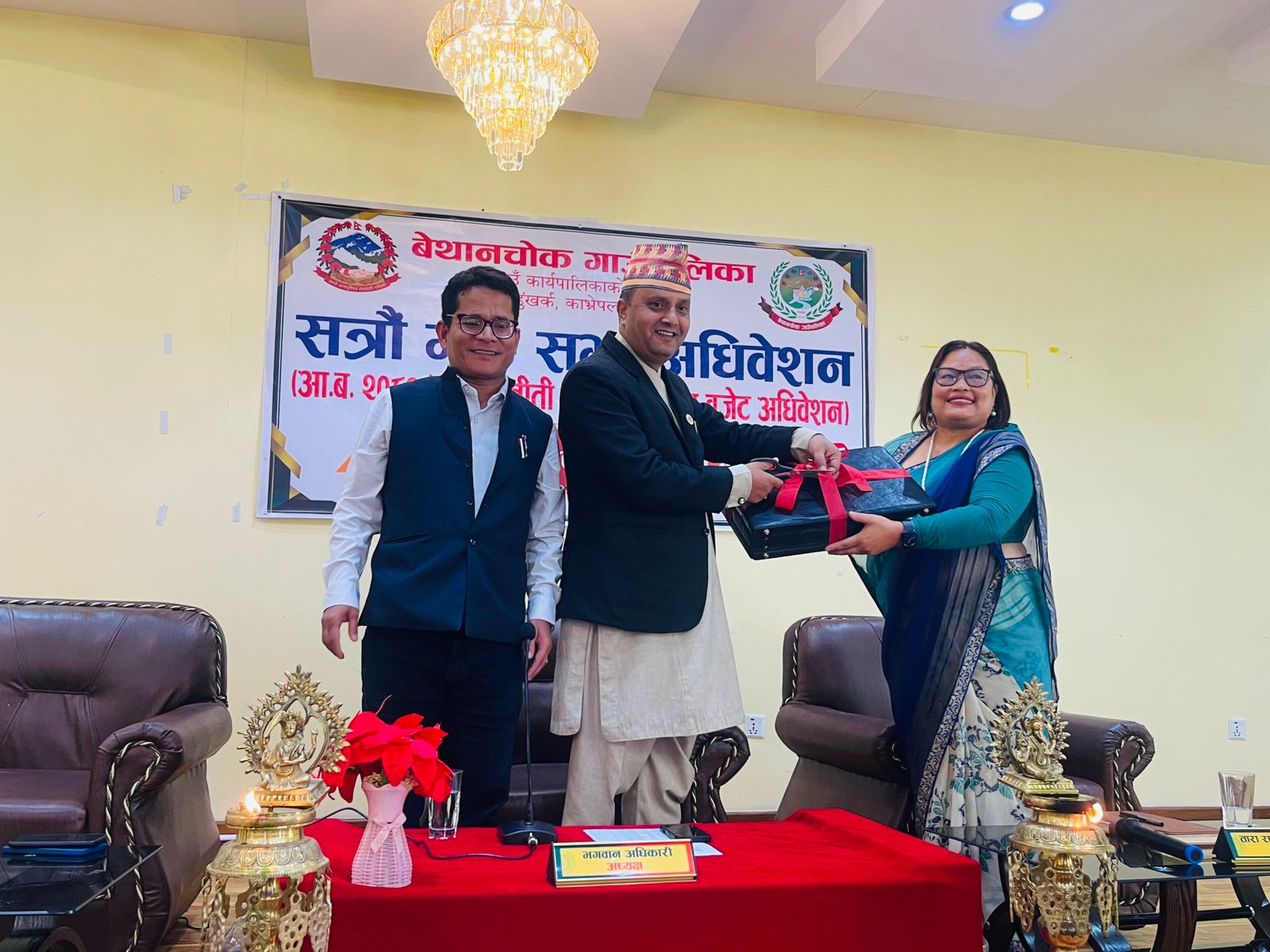 विपद्को एक वर्ष नपुग्दै काभ्रेपलाञ्चोककाे बेथानचोकमा ३ सय ७२ किलोमिटर सडक मर्मत